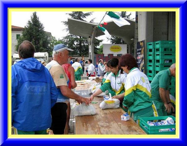 Ritiro pacco gara.jpg