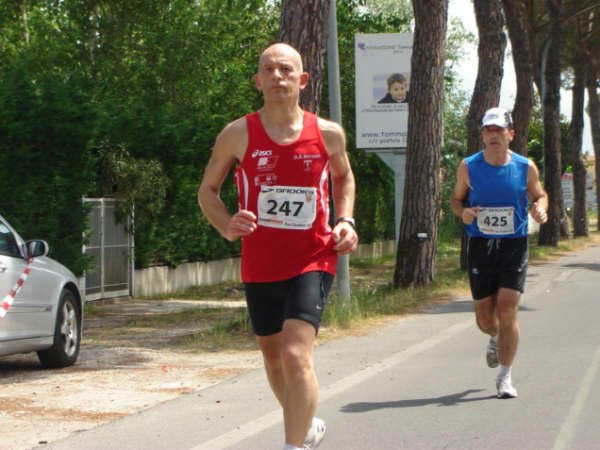 36° km.  Maratona di Pisa 17.05.09 098.jpg