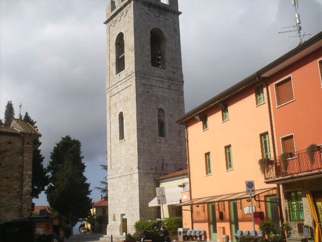42° SGAMBATA SULLE COLLINE VERSILIESI- LUCCA  12.05.2013 025.JPG